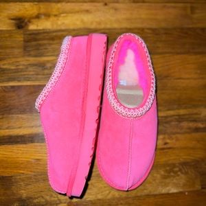 Pink UGG Sz 9
